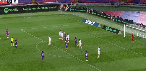 1714431359456062782.gif 1714431359456062782.gif